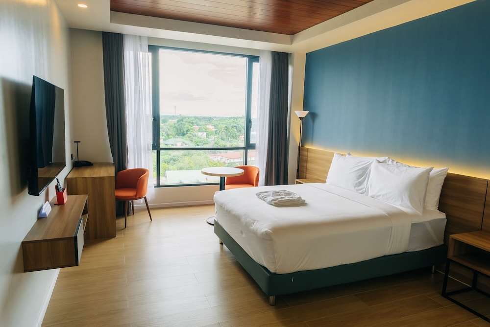 Signature Room - Photo 1
