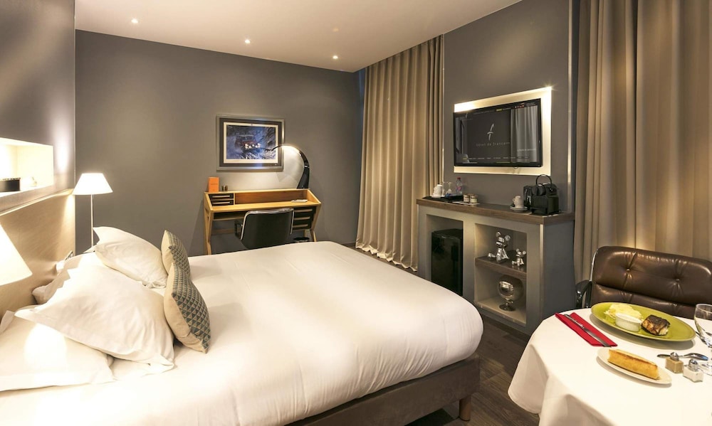 Junior Room