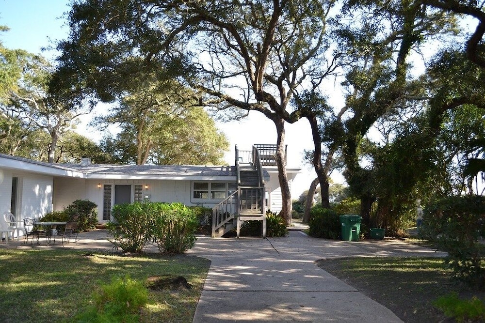 Duplex, 3 Bedrooms photo 2