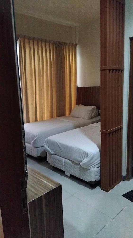 Standard Twin Room photo 2