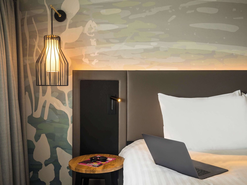 Privilege, Room, 1 King Bed, City View - Photo 3
