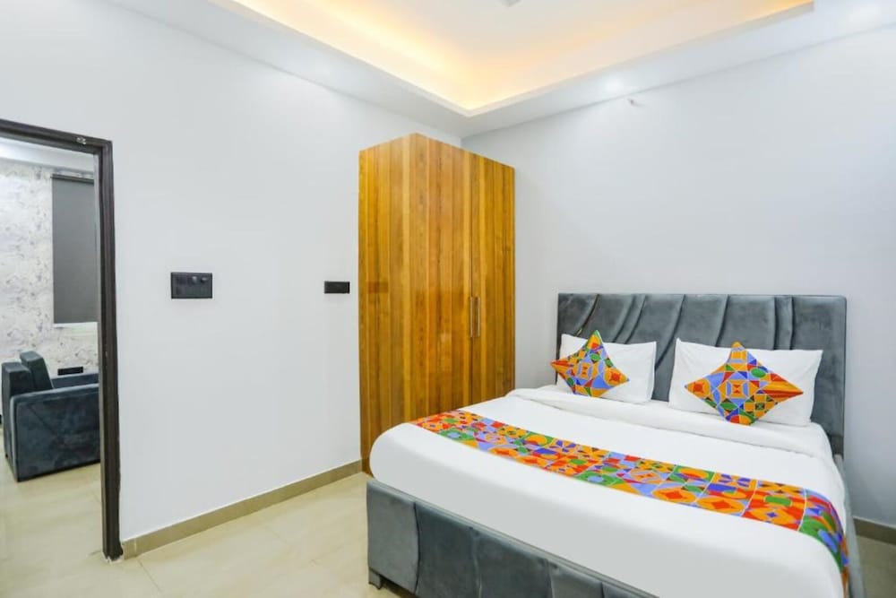Deluxe Room - Photo 3