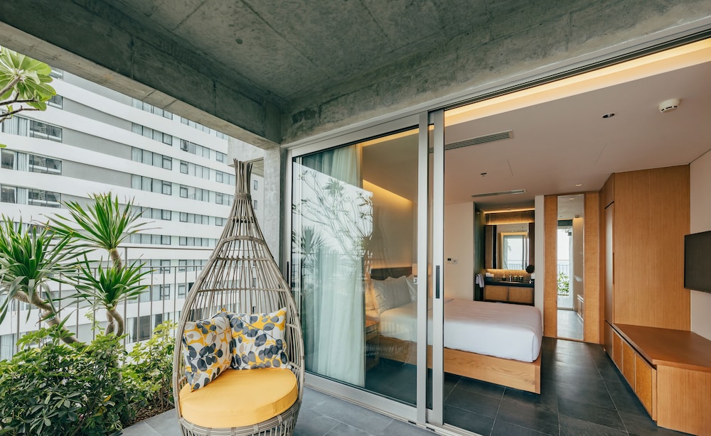 Luxury Apartment, 1 Bedroom, Balcony, Oceanfront photo 2