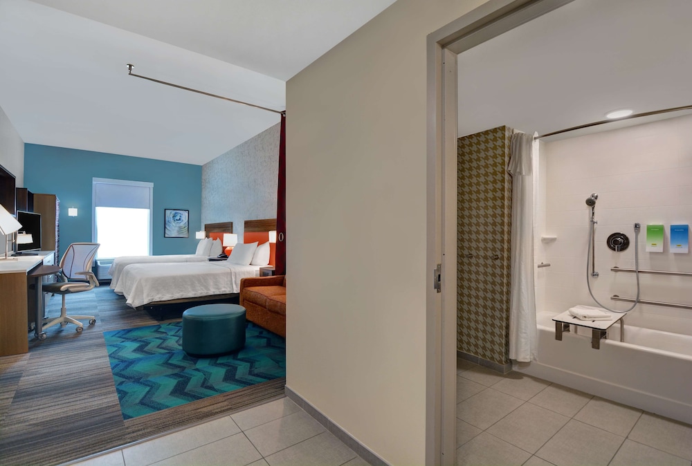Studio, 2 Queen Beds, Accessible, Bathtub photo 1