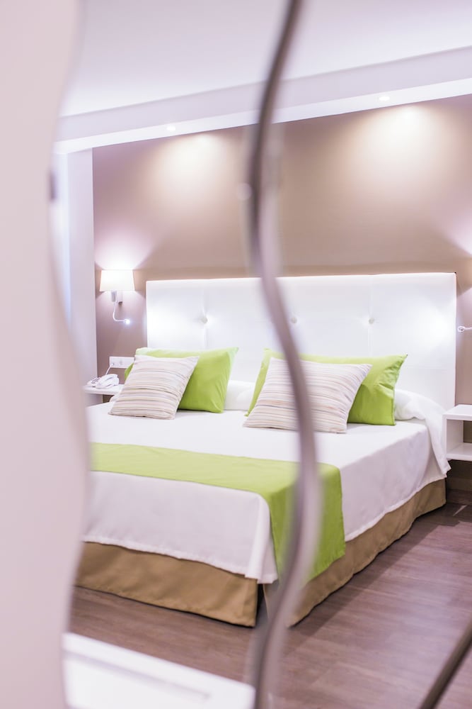 Superior Room - Photo 2