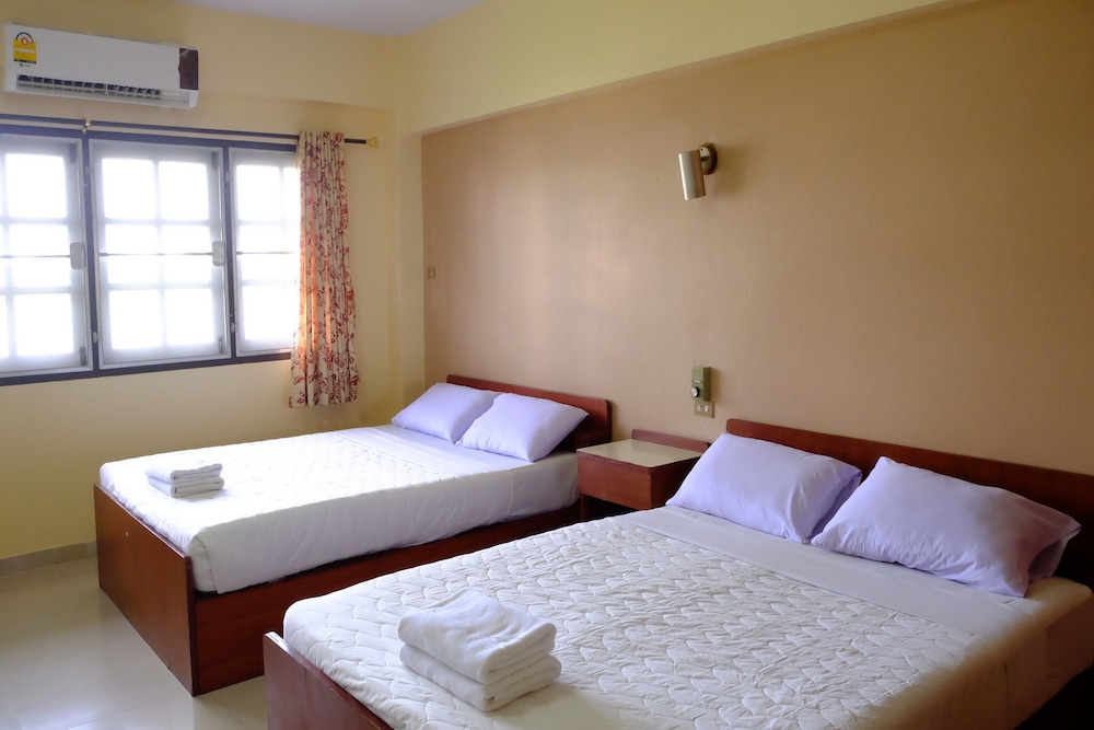 Standard Quadruple Room photo 2