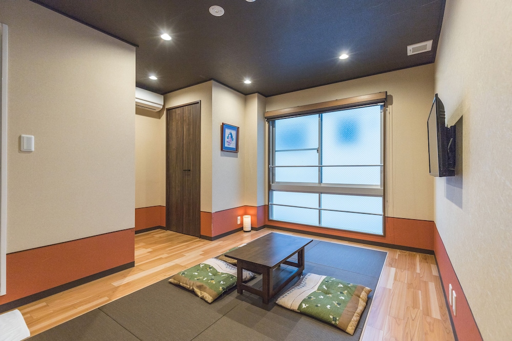 Traditional Triple Room, Non Smoking photo 3