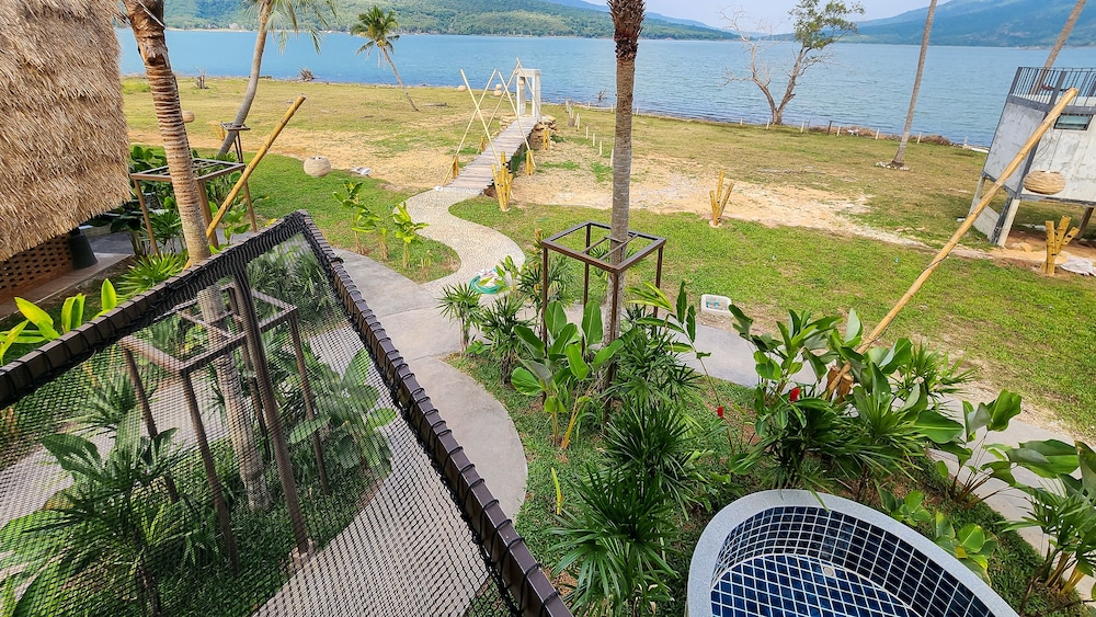 Bamboo Duplex Suite Villa 1 - Photo 15