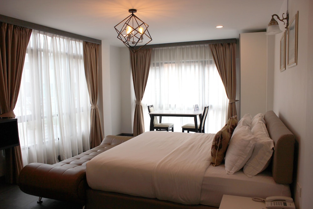Grand Double Room photo 3