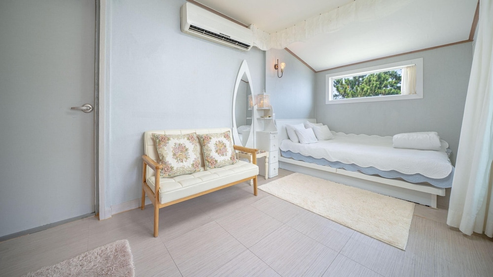 Basic Room, 1 Bedroom (Taebeaksan) - Photo 6