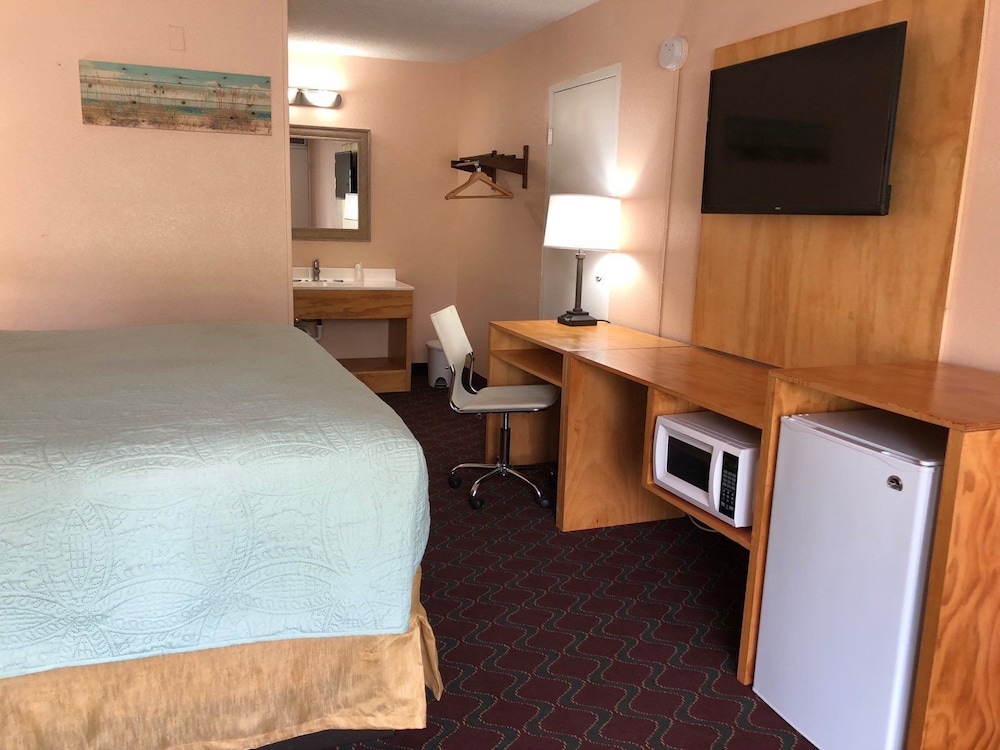 Room, 1 Queen Bed, Accessible photo 2
