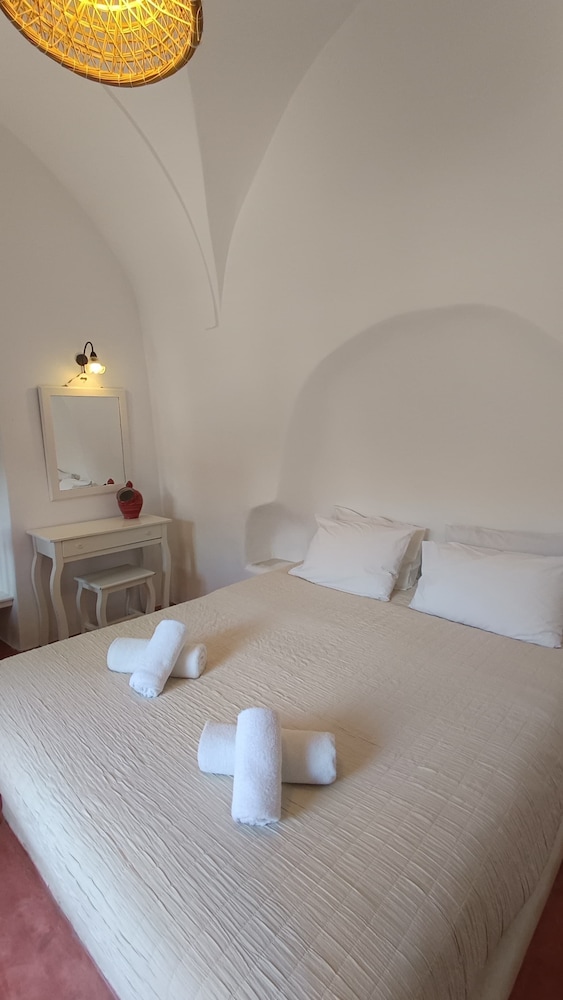 Economy Triple Room