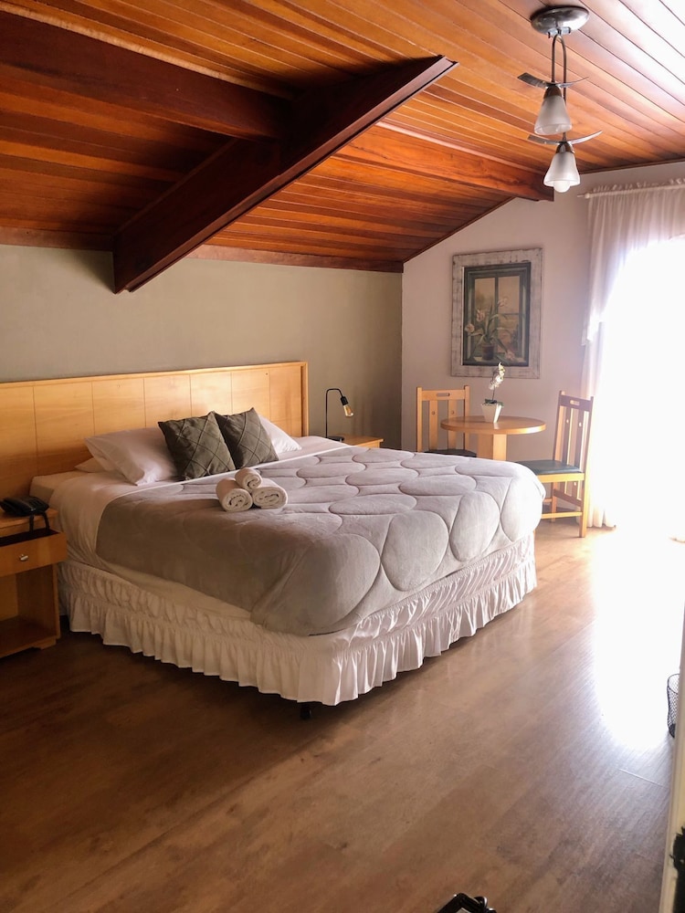 Grand Double Room photo 3