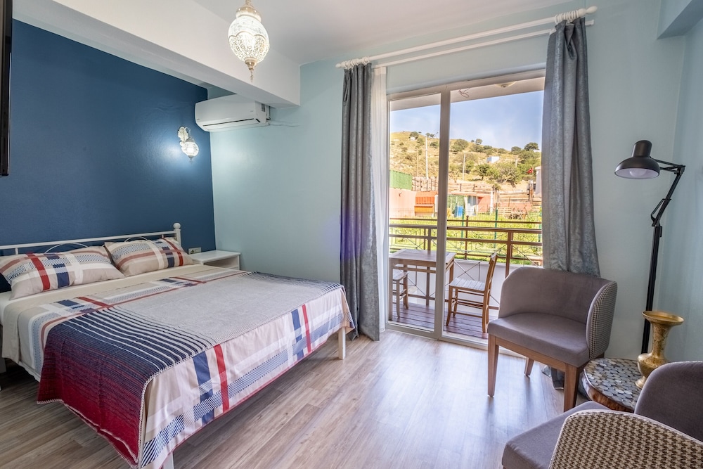 Standard Double Room, Balcony, Garden View photo 1