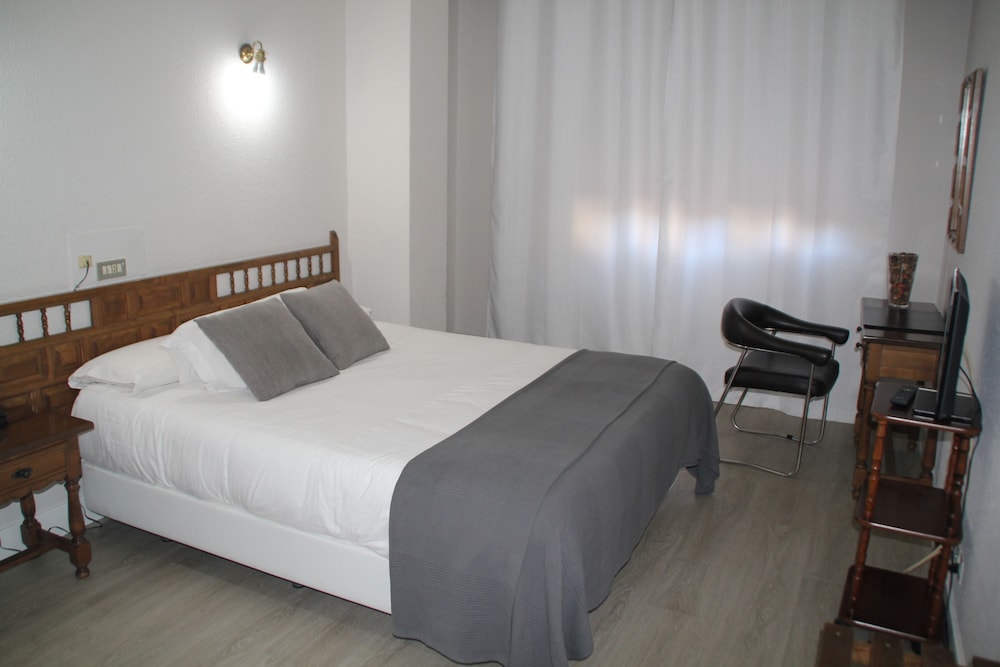 Standard Double Room photo 2