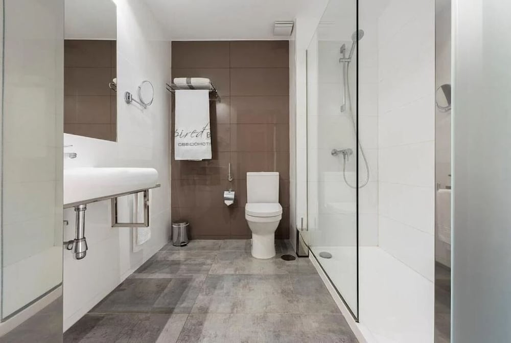 Superior Room, Pool View (1 adult + 2 children) - Photo 5