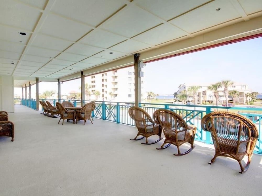 Condo, 1 Queen Bed with Sofa bed, Balcony (#1022 - No Pets) photo 3