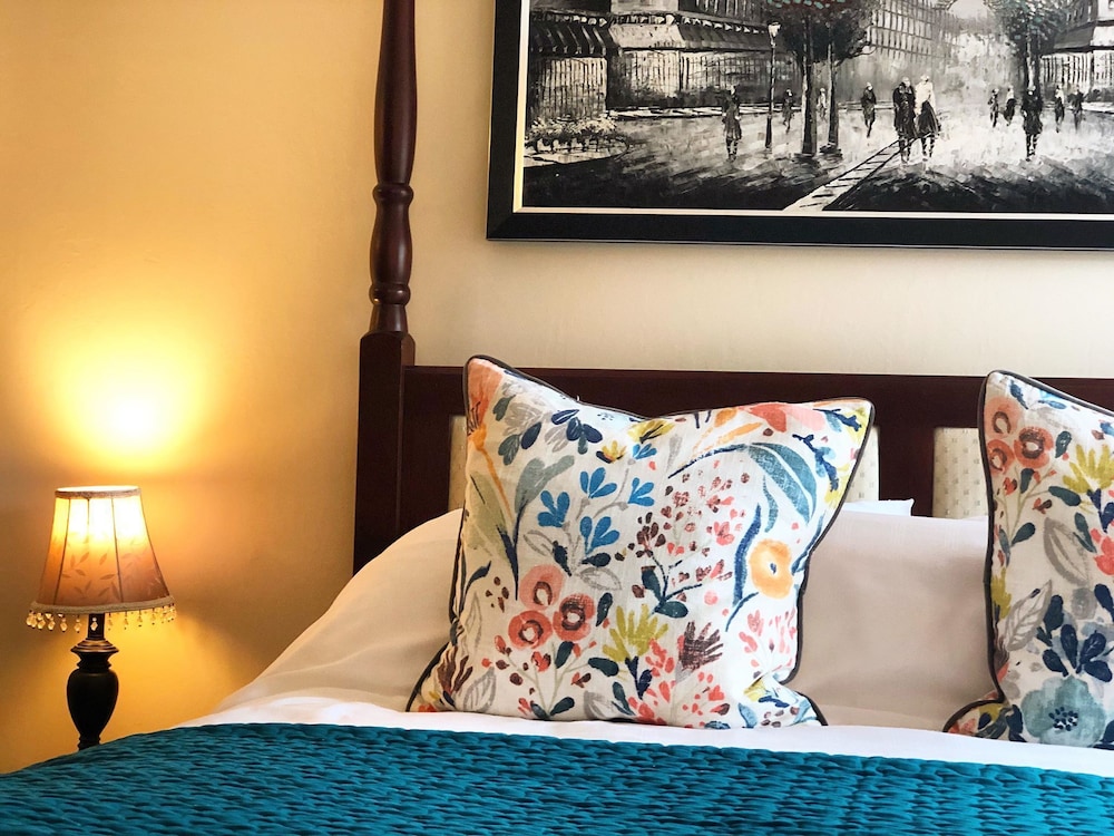 Deluxe Double Room, Ensuite - Photo 1