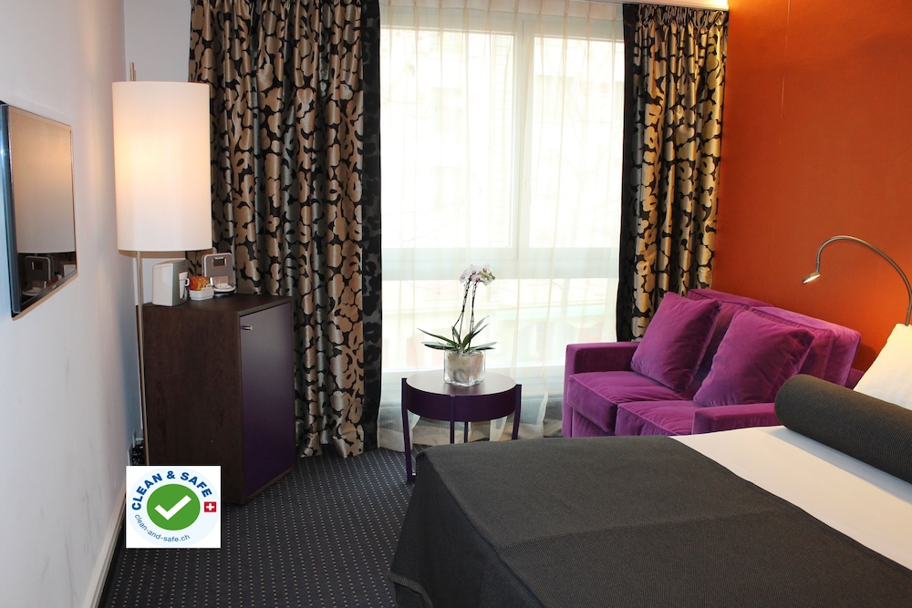Single Room photo 2
