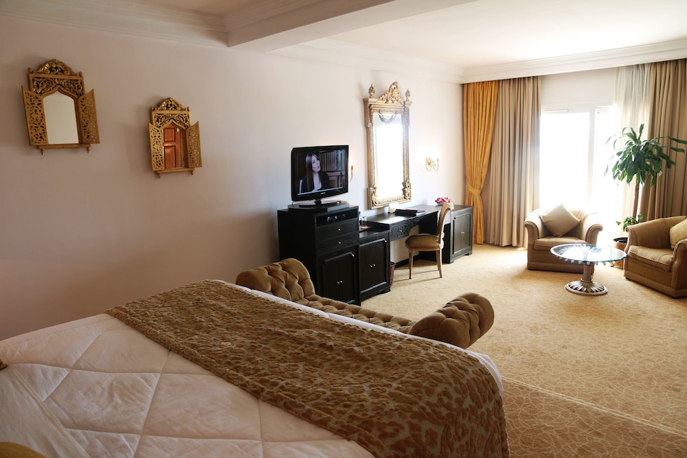 Presidential Suite photo 2