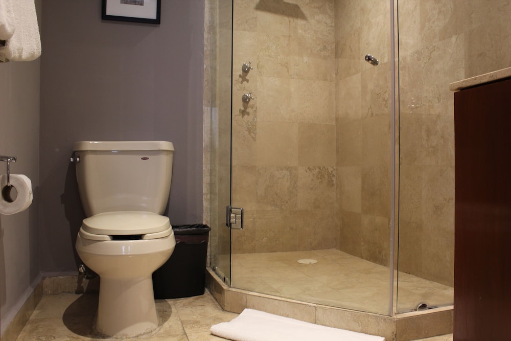 Standard Room - Photo 11