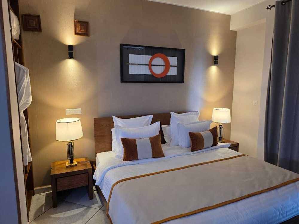 Superior Suite, Balcony, City View