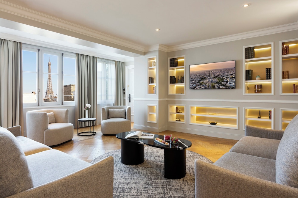 Suite (The Eiffel Tower)