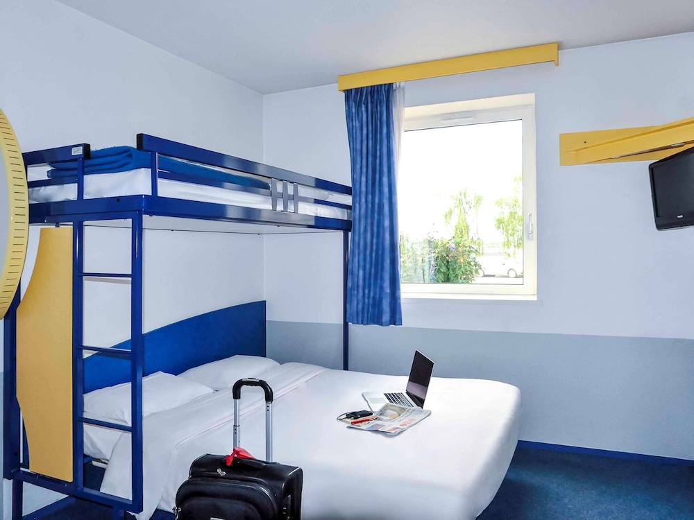 Triple Room, Multiple Beds photo 1