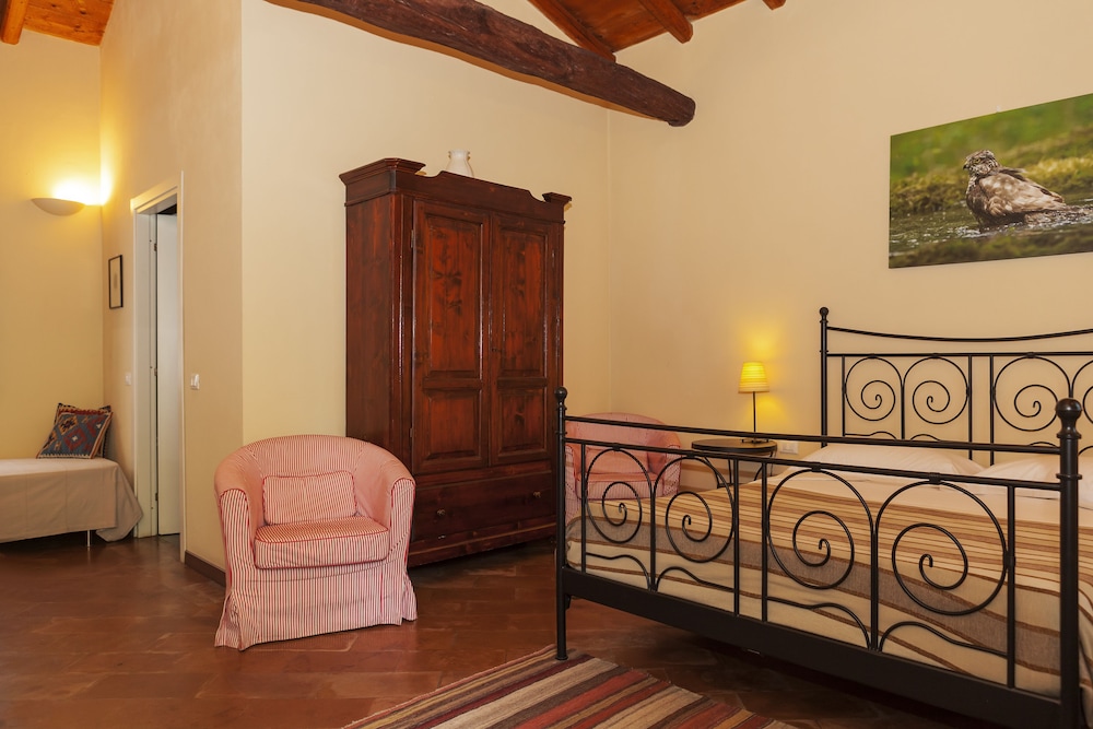 Double or Twin Room - Photo 1