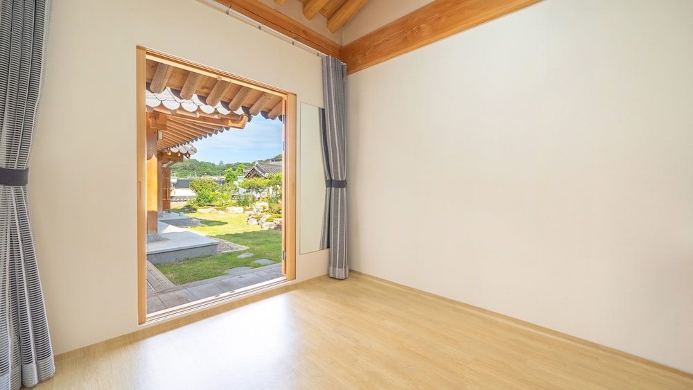 Basic Room, 1 Bedroom (Moogungwha) - Photo 1