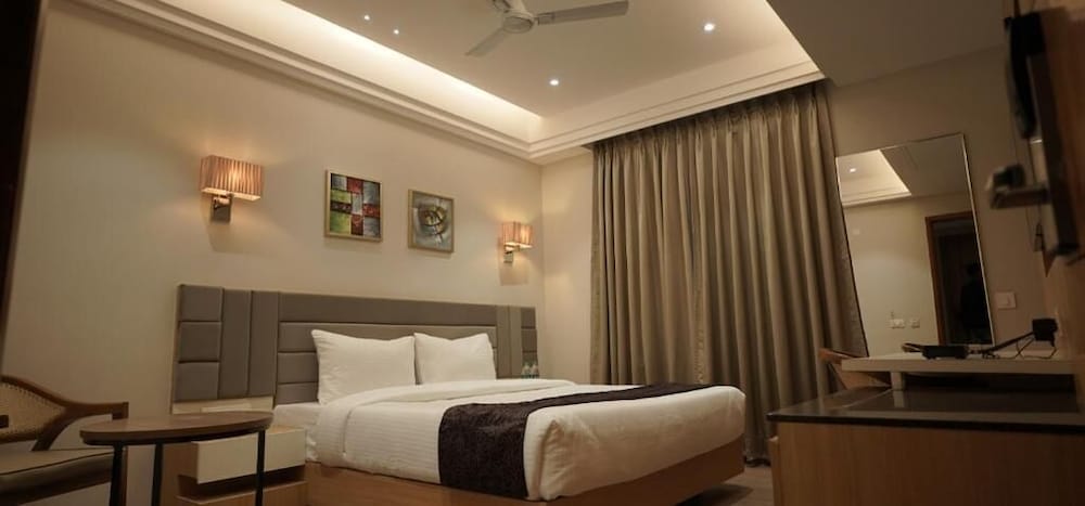 Deluxe Double Room photo 3