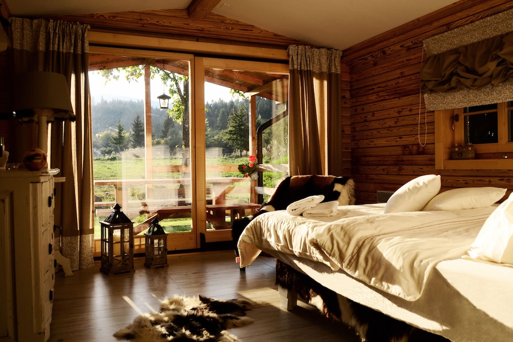 Deluxe Bungalow
