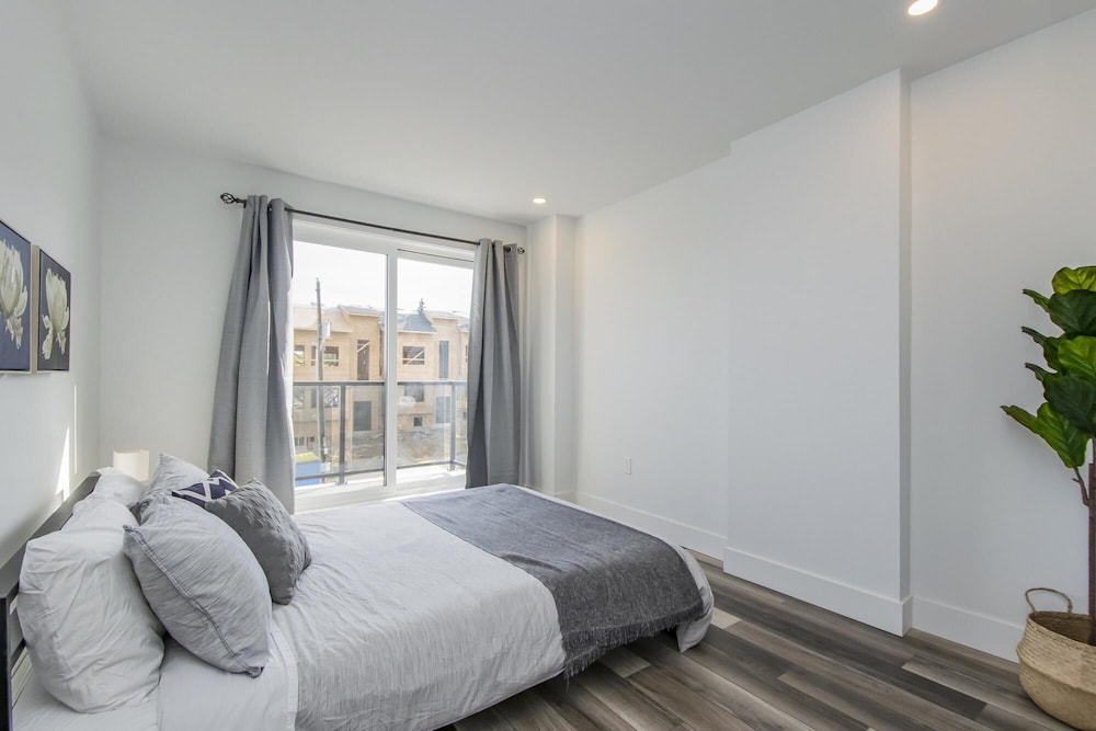 Luxurious 3 Bedroom Brand NEW Town House, 사진 4