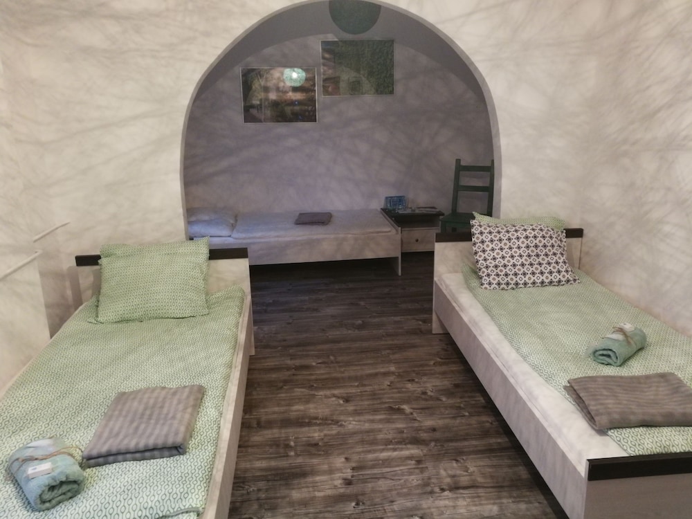 Triple Room, 3 Twin Beds, Private Bathroom, Garden Area (11) photo 1