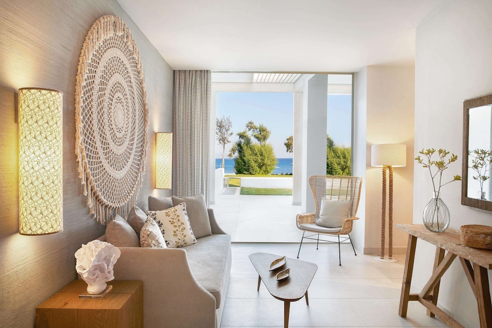 Deluxe Bungalow, 1 Bedroom, Beachfront photo 3
