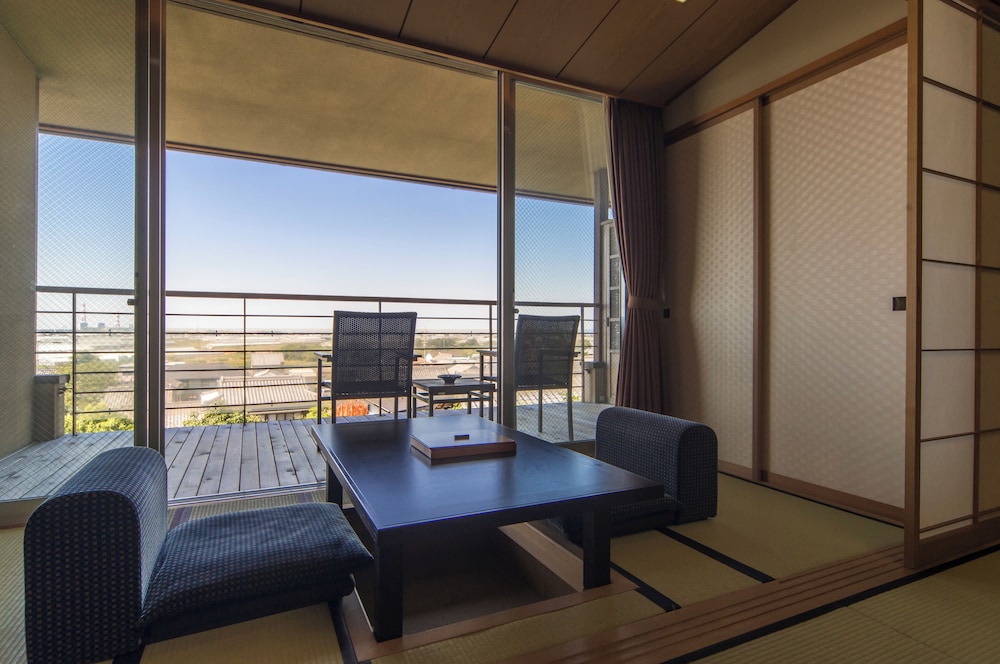 KU - Japanese Modern Room photo 2