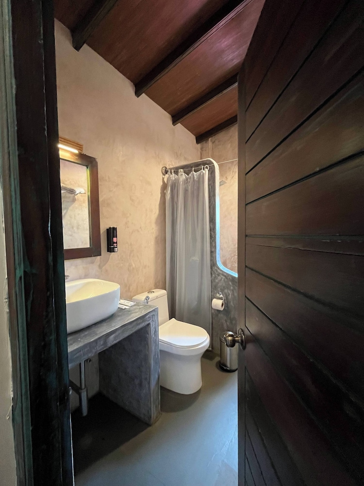 Sea Facing Deluxe Room photo 2