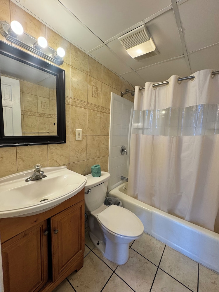 Suite - Photo 2