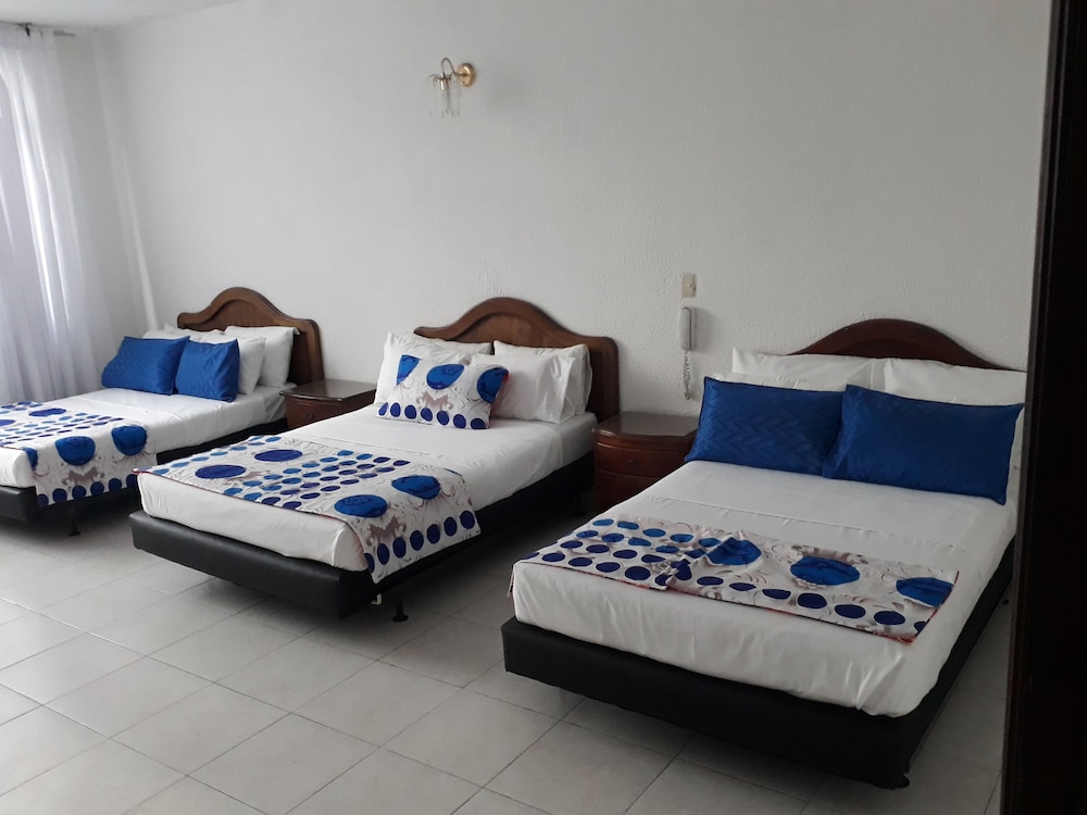 Family Room, Multiple Bedrooms
