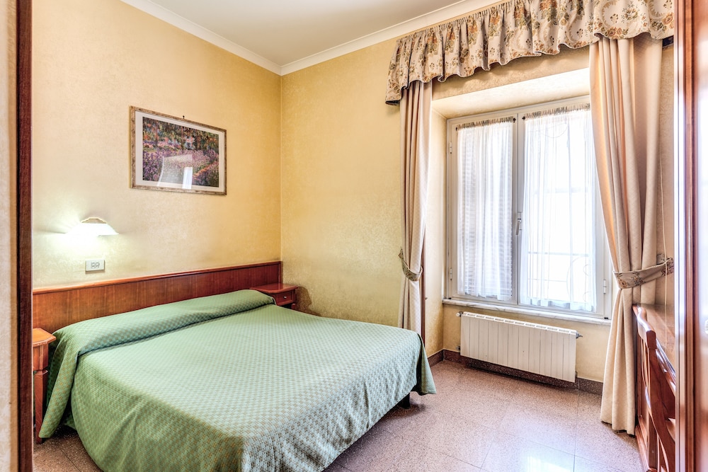 Basic Room, 1 Double Bed photo 1