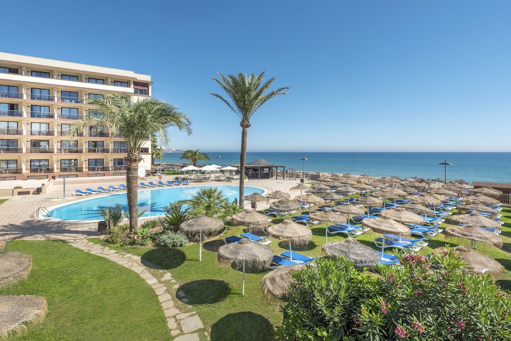 Premium Triple Room, Terrace, Sea View (2 adults and 1 child) photo 2