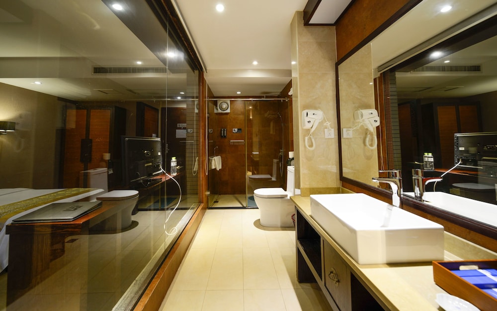 Superior Twin Room, Non Smoking photo 3