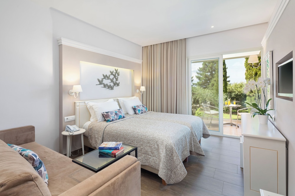 Superior Room, Garden View
