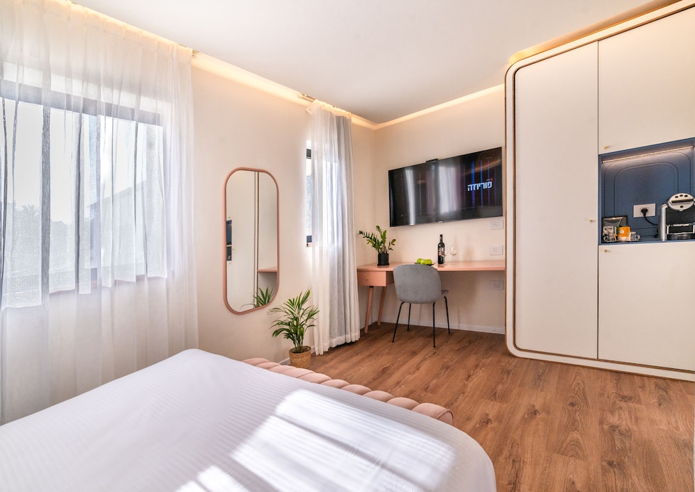 Classic Double Room, 1 Queen Bed