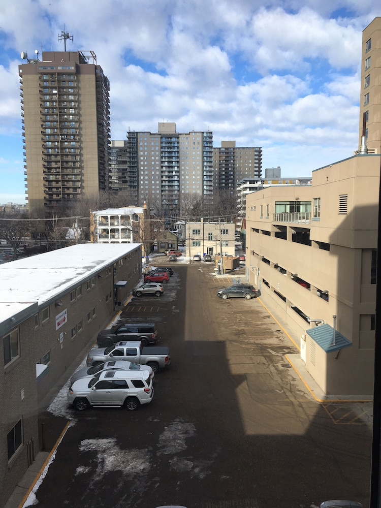 Deluxe Room, 1 King Bed, City View - Photo 8