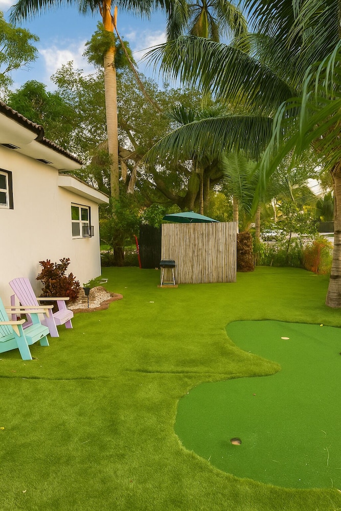 Studio, Patio, Garden View photo 1