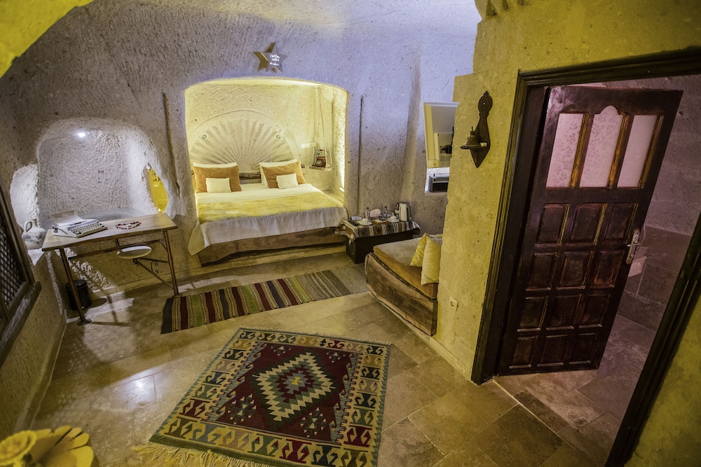Royal Room, Jetted Tub