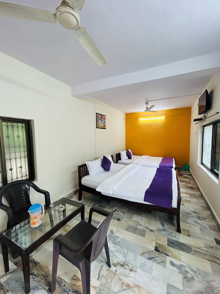 Comfort Quadruple Room