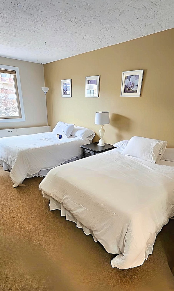 Comfort Room, 2 Queen Beds