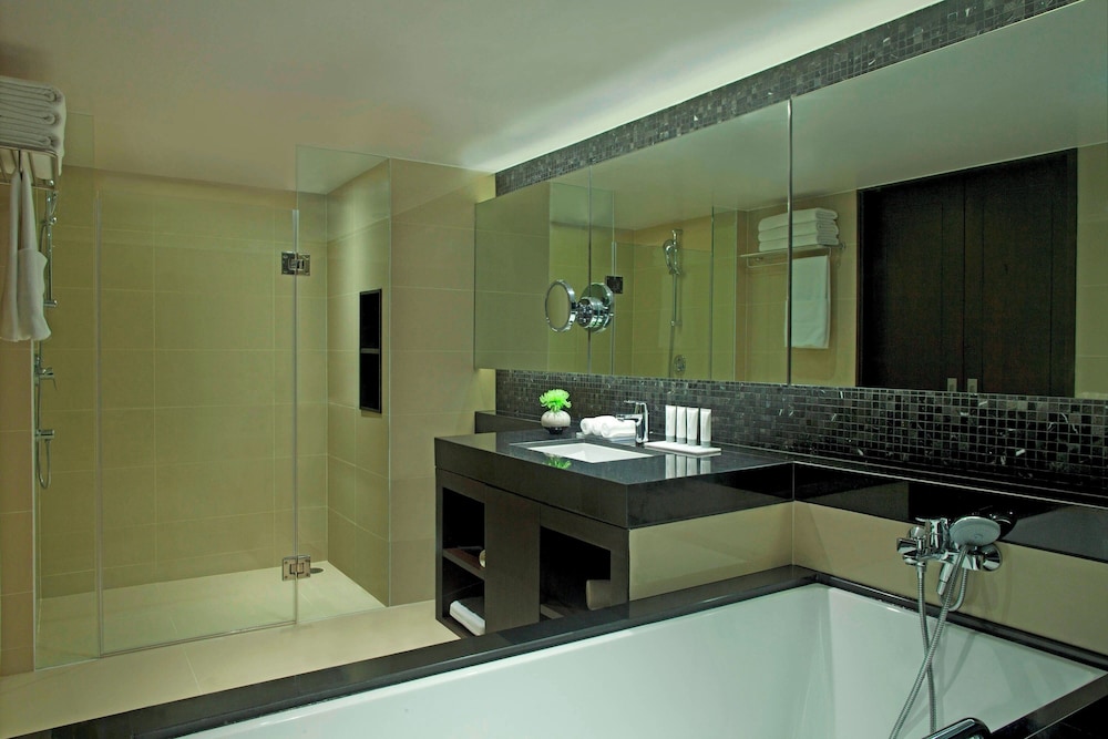 Junior Studio Suite, 2 Twin Beds, Ocean View - Photo 5